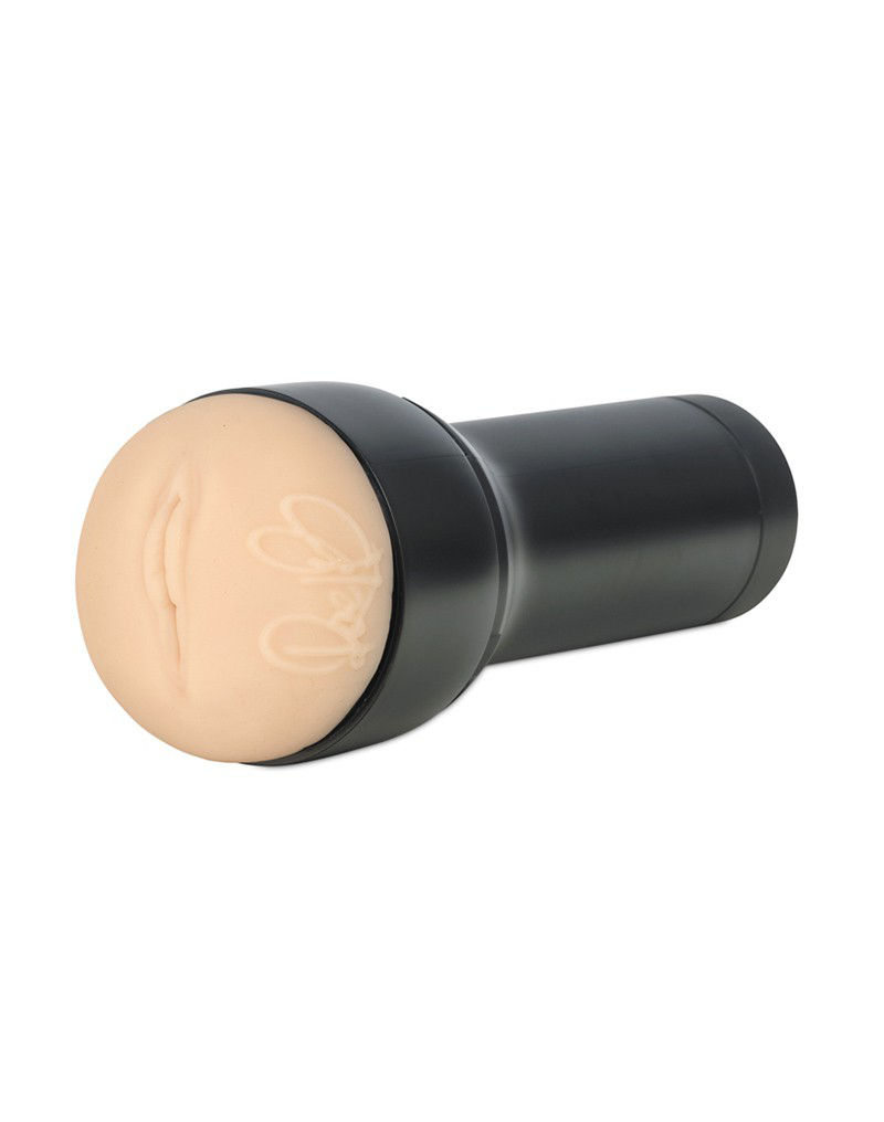 Kiiroo - FeelStar Stroker - Rae Lil Black